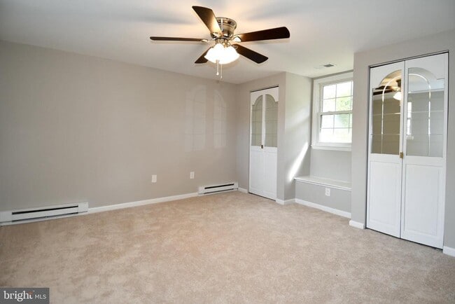 Building Photo - 3811 Forestdale Ave