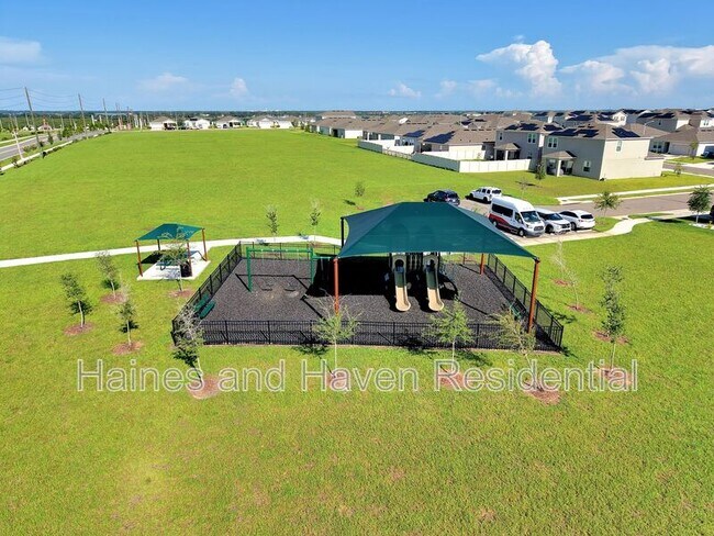 Building Photo - 3889 Geranium Ave