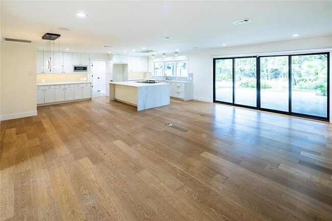 Building Photo - 4504 Greenbriar Ct
