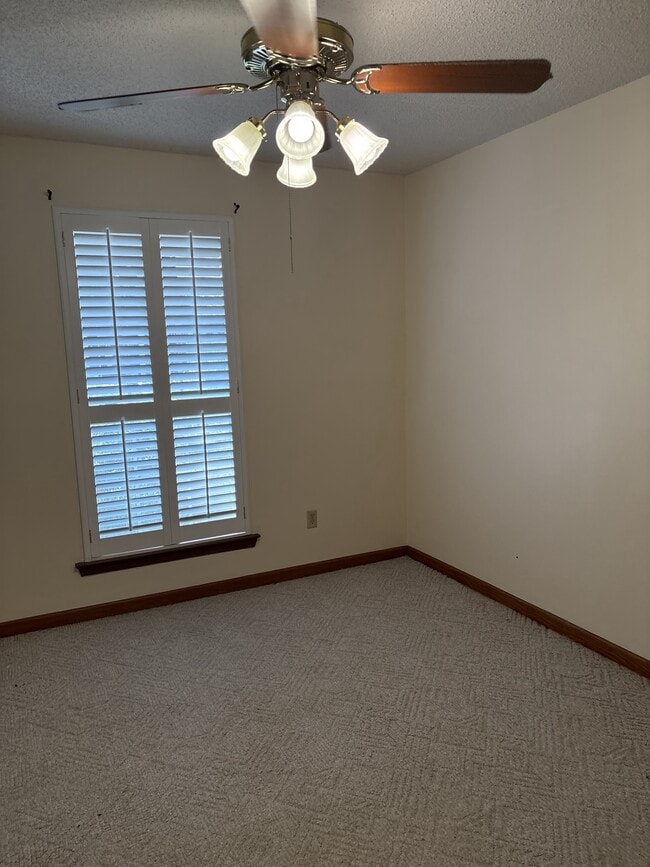 Building Photo - 182 Dunleith Dr