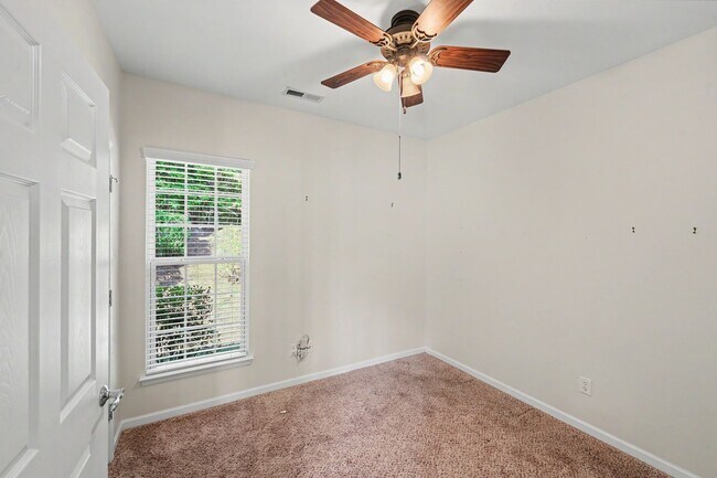 Building Photo - 9009 Smokey Hl Ln