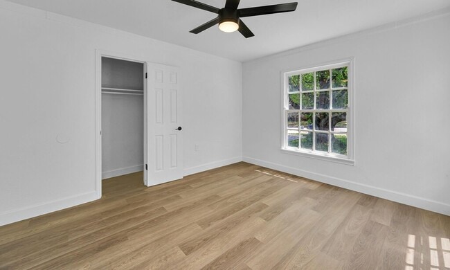 Building Photo - Beautifully maintained 2-bedroom, 1-bathroom house in Waco