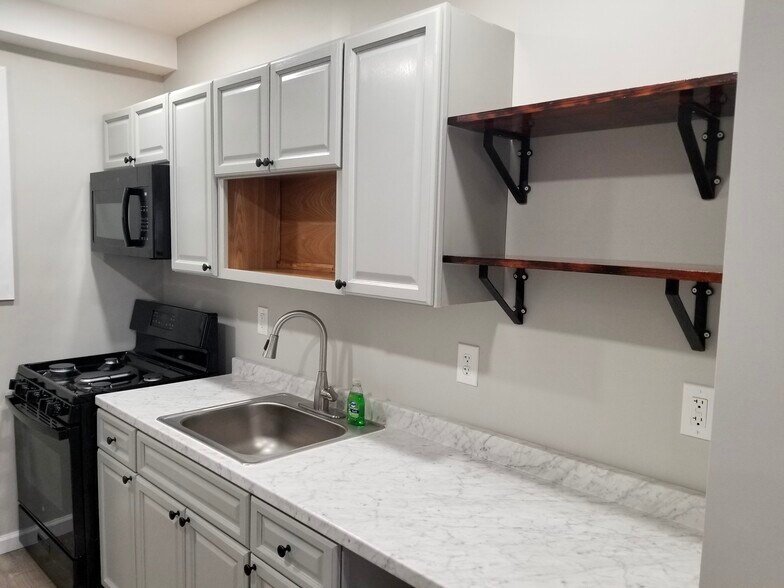 Building Photo - 1518 S Bailey St