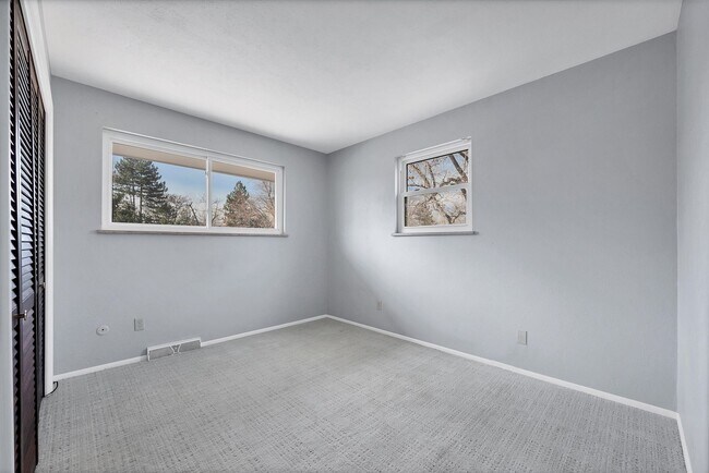 Building Photo - Beautiful 4 Bedroom Home in Wheatridge!!