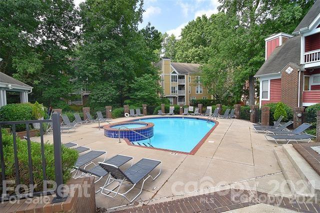 Building Photo - 2500 Cranbrook Ln