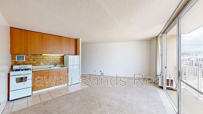 Primary Photo - 750 Amana St