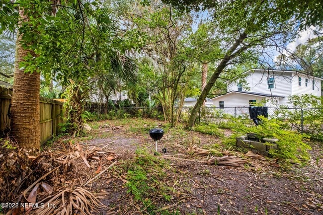 Building Photo - 1511 Belmonte Ave