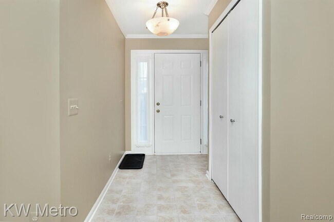 Building Photo - 516 Newburne Pointe