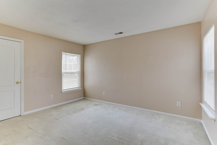 Building Photo - 1553 Wynd Crest Way