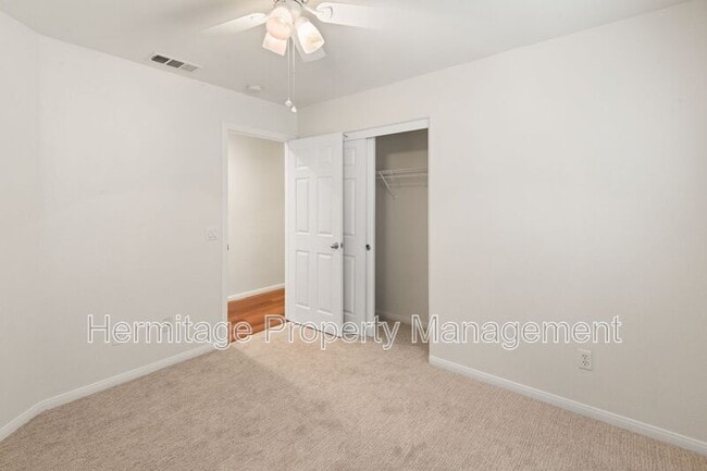 Building Photo - 40062 Somerville Ln