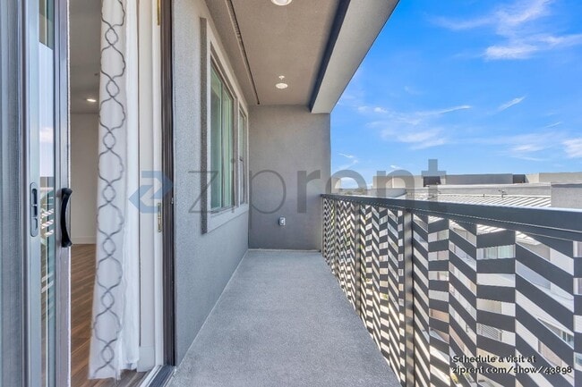 Building Photo - 3893 Quantum Dr