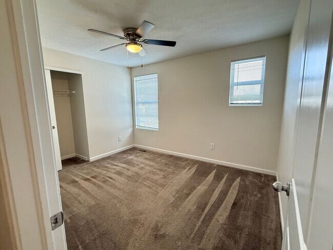 Building Photo - Spacious 4BR 2B w/ Large Backyard • Full Appliance Kitchen • 2-Car Garage in Pataskala