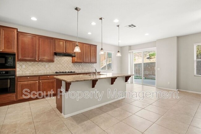 Building Photo - 44704 Mumm St