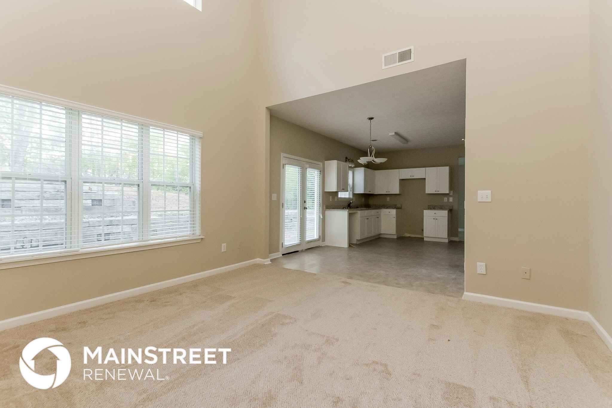 Building Photo - 827 Shadow Lake Dr