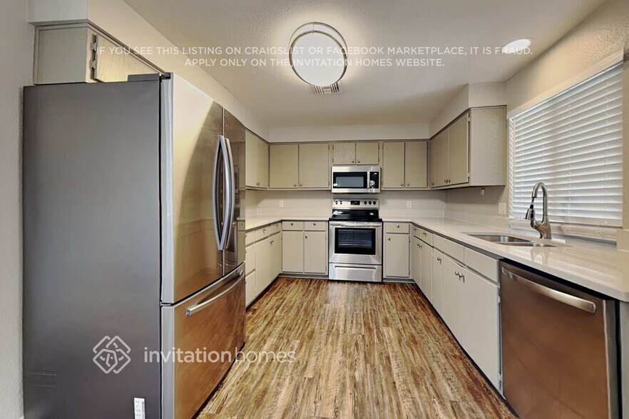 Building Photo - 5523 W Mission Ln