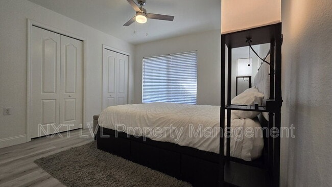 Building Photo - 9440 Ivy Brook Run