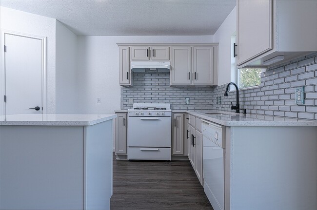 Building Photo - 1106 Stanislaws Dr