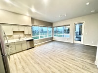 Building Photo - 2330 Yakima Ct