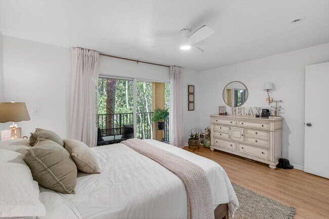 Building Photo - 1100 Scotia Dr