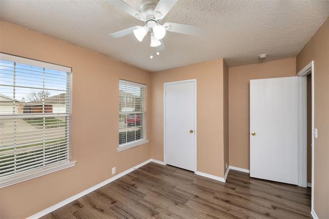 Building Photo - 206 Lakehurst Dr