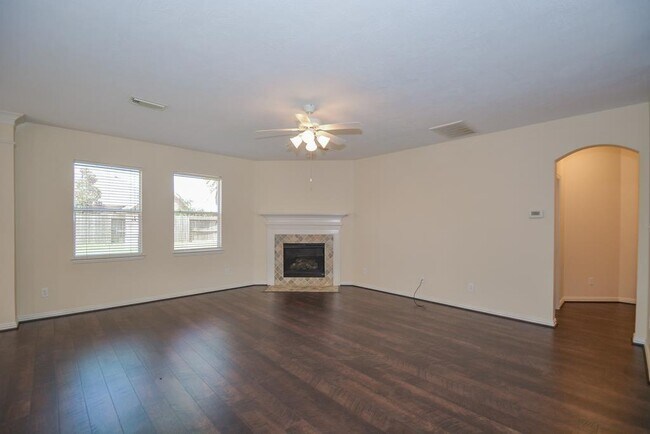 Building Photo - 28018 Wind Hawk Dr