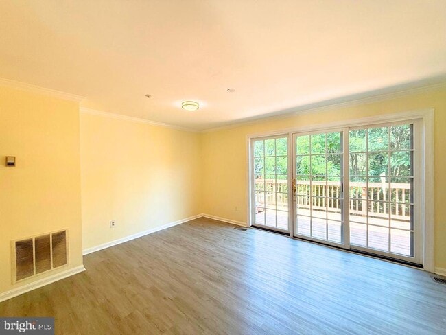 Building Photo - 14051 Jump Dr