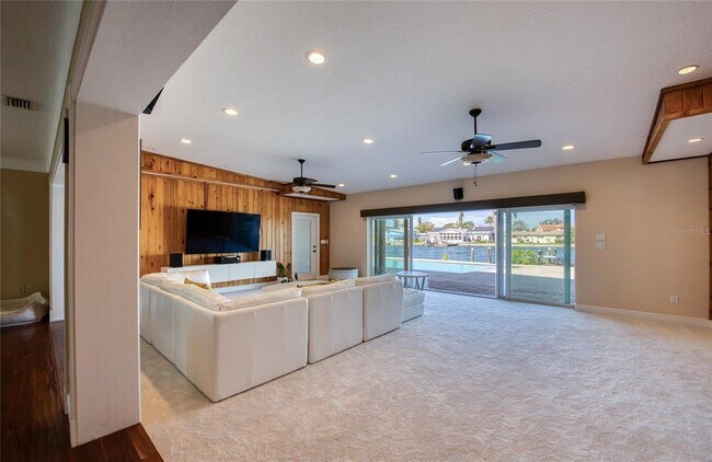Building Photo - 4222 Miller Dr