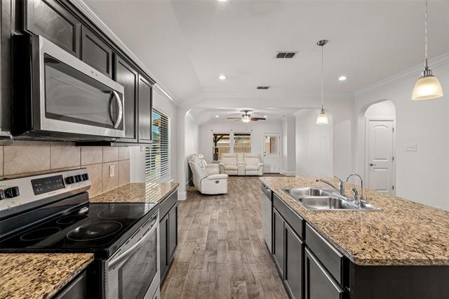 Building Photo - 303 Triple Crown Ln