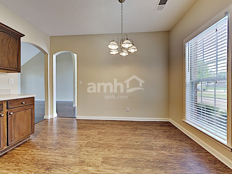 Building Photo - 10736 Wyckford Dr