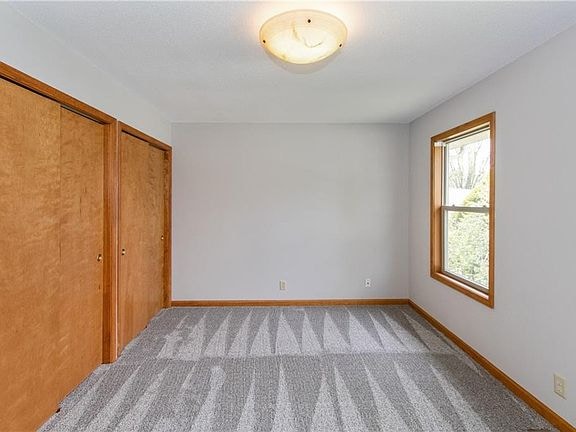 Building Photo - 613 Roberta Ct