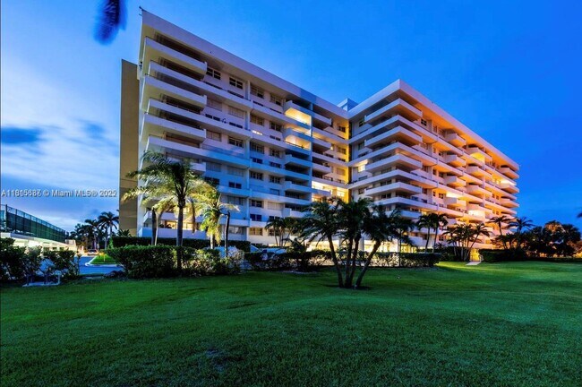 Building Photo - 177 Ocean Ln Dr