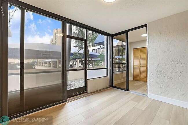 Building Photo - 7186 Promenade Dr
