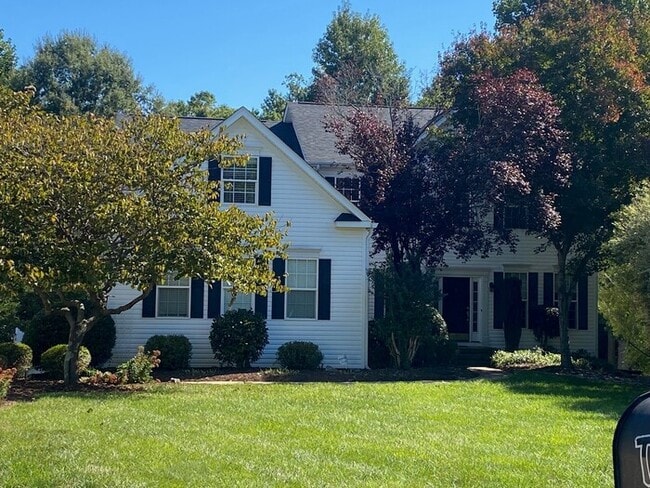 Primary Photo - So much space!!!!!! So much storage!!!!!!!!