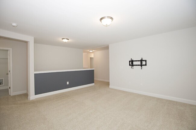 Building Photo - Charming 4 Bedroom Rental Home with Spacious Layout in Carthage, NC!
