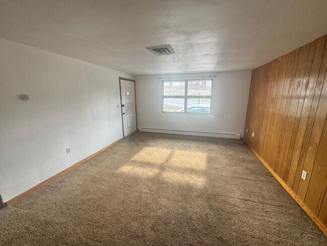 Building Photo - 2563 Gap View Rd