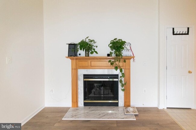 Building Photo - 7505 Calderon Ct