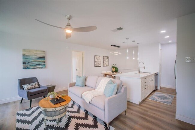 Building Photo - 10616 Mellow Meadow Dr