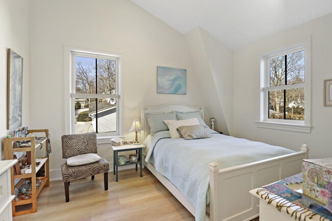 Building Photo - 3 N Walworth Ave