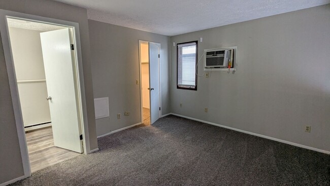 Building Photo - MN Cedar Village (819)