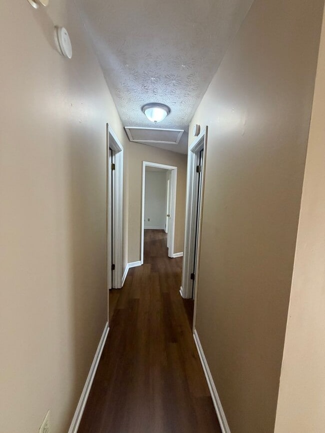 Building Photo - Charming Two-Story Home on a Corner Lot in Jonesboro