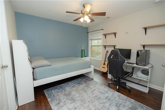 Building Photo - 7245 Heritage Oak Ct