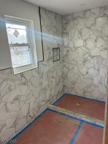 Building Photo - 616 Park Ave