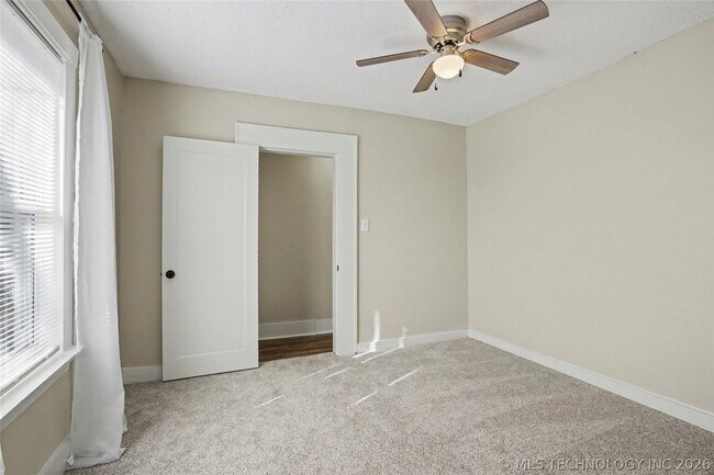 Building Photo - 4713 S 27th W Ave
