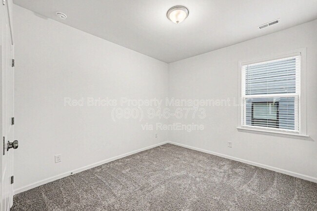 Building Photo - 11026 Lochmere Rd