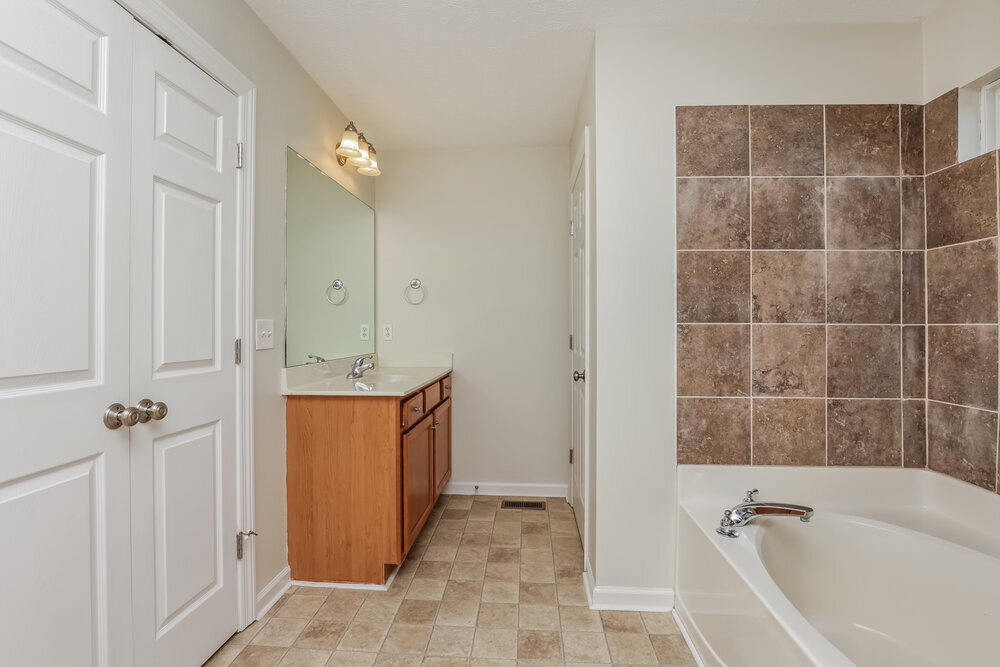 Building Photo - 1621 Antebellum Dr