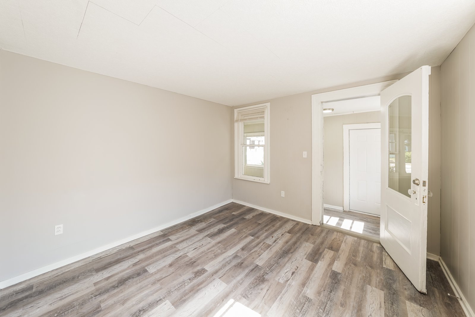 Building Photo - 167 5th St