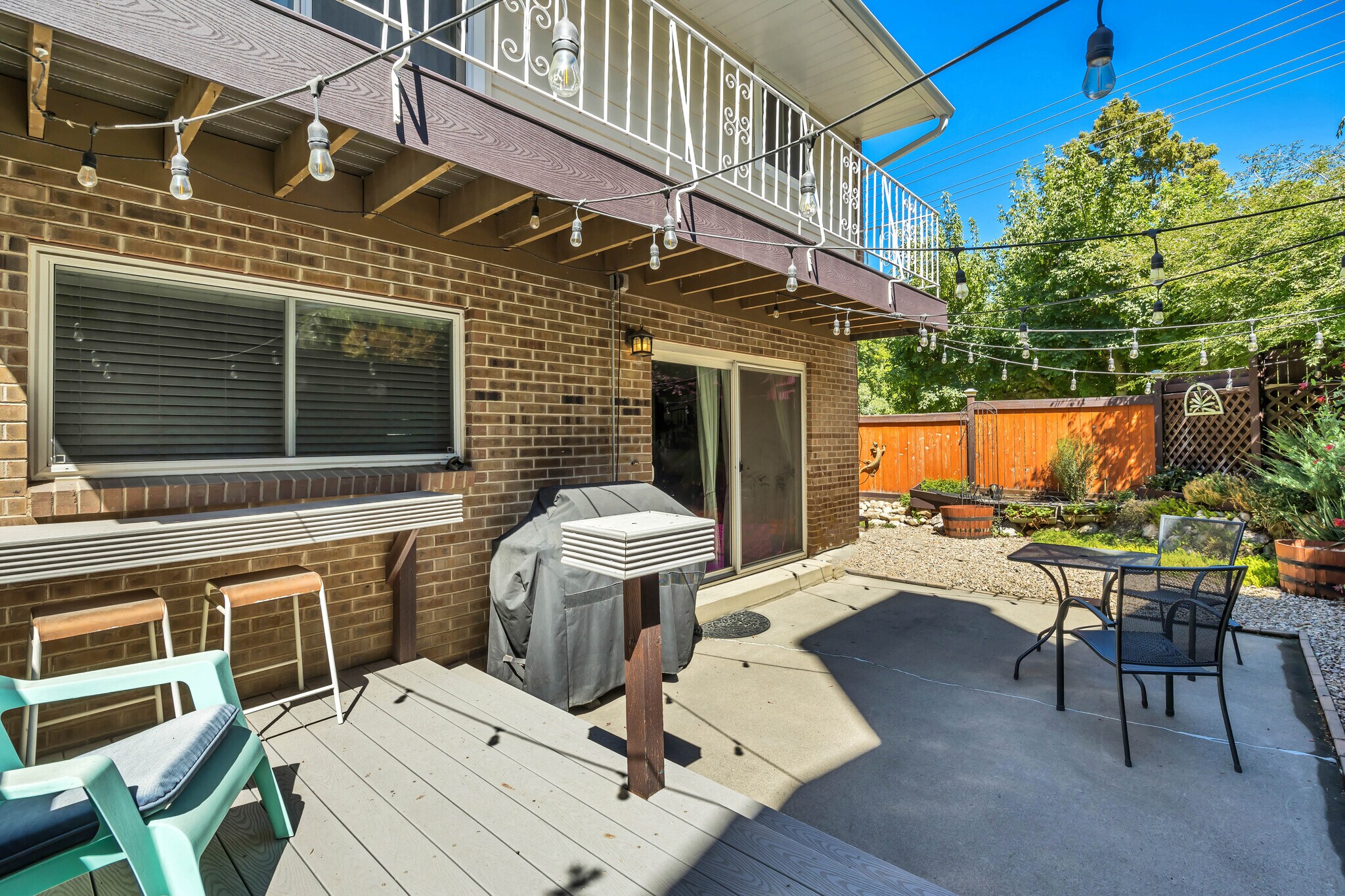 Building Photo - 3002 E Casto Ln