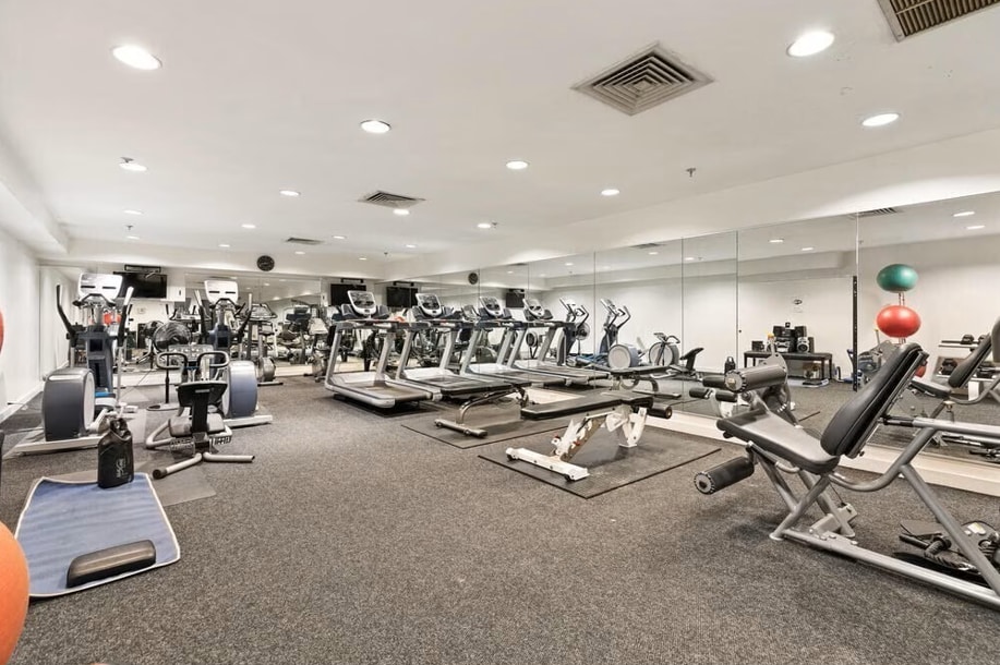 Building Photo - 12 Everett St