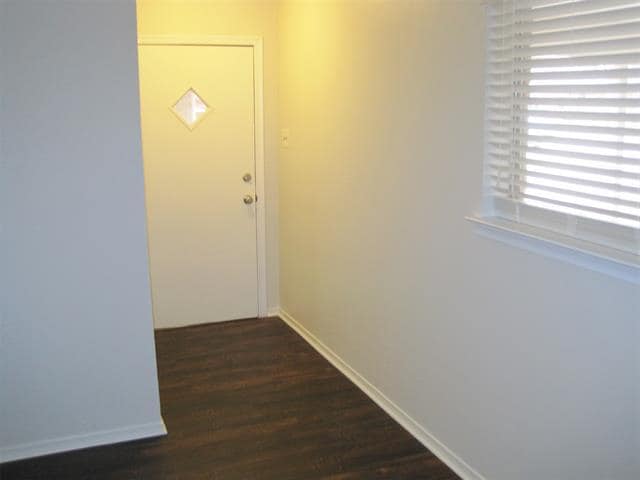 Building Photo - 6545 Ascot Ln