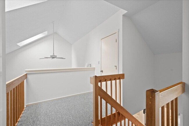 Building Photo - 605 Heritage Hills